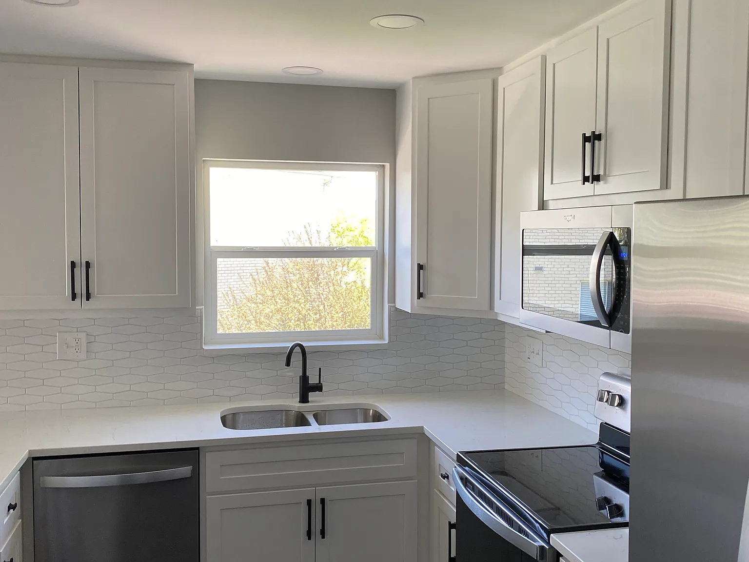 2 bed, 1144 sqft, $1,750 — Photo 4