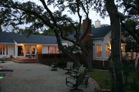 4th image of 510 College Blvd