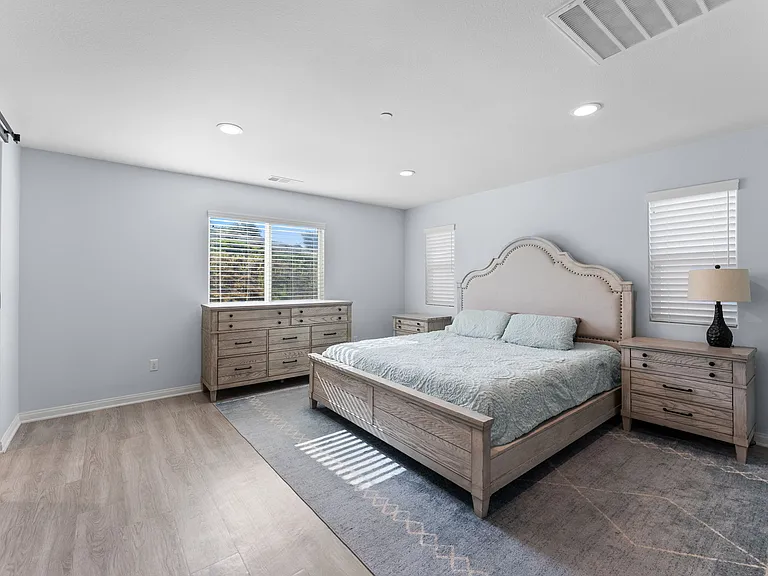 5428 Meridian Pl — Photo 29