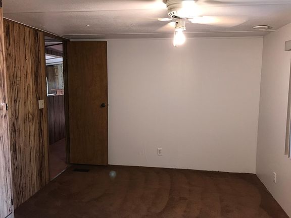 2nd image of 521 NE 64th Ave