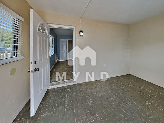 2nd image of 830 14th St N APT 1