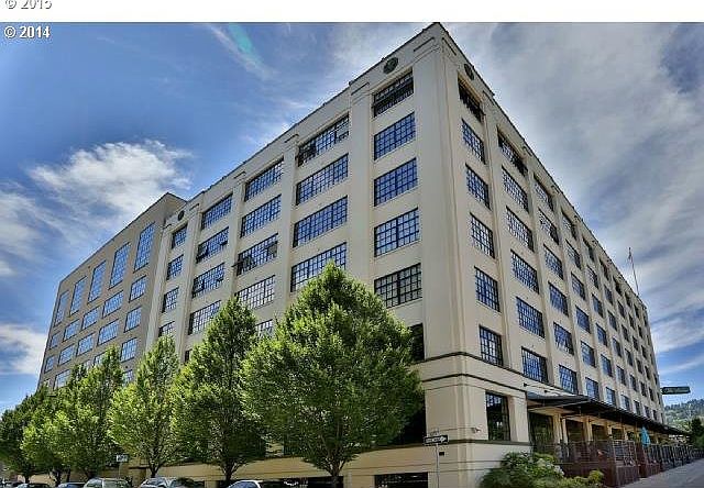 2nd image of 1400 NW Irving St APT 323