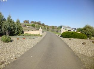 419 Country Hill Dr, Roseburg, OR 97471