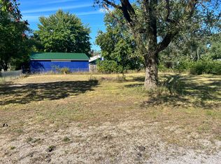 1989 Woodward St, Muskegon, MI 49442
