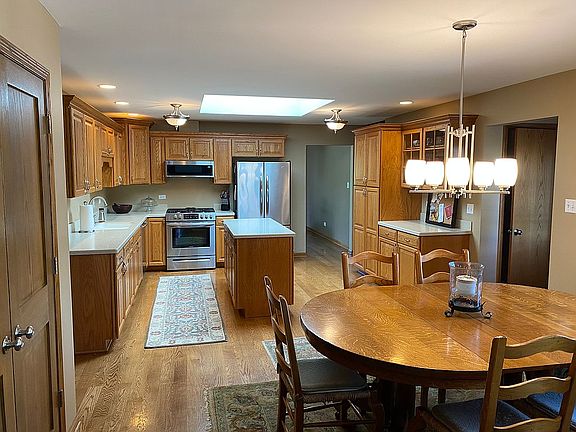 3rd image of 17607 Westbrook Dr