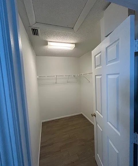 1052 Highland St — Photo 14