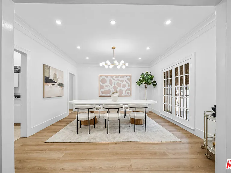 320 Westminster Ave — Photo 24