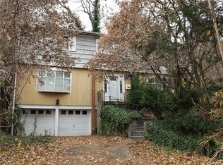 2 Brendon Hill Rd, Scarsdale, NY 10583