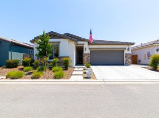 969 Skylar Ln, Clovis, CA