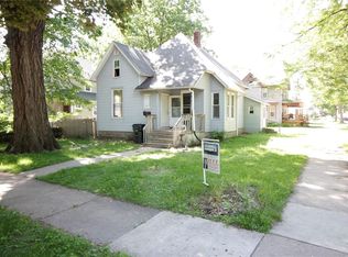 1648 C Ave NE, Cedar Rapids, IA 52402