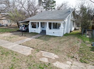 1514 E 8th St, Okmulgee, OK 74447