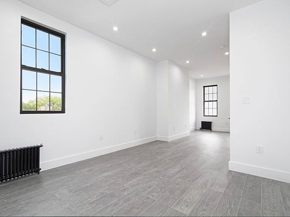 2nd image of 277 Humboldt St APT 2