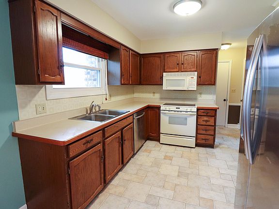 5th image of 2508 Dorvin Dr