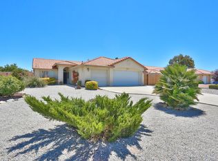 14051 Winnemucca Trl, Apple Valley, CA 92307