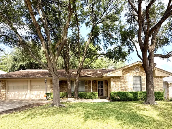 3207 Colony Dr, San Antonio, TX 78230