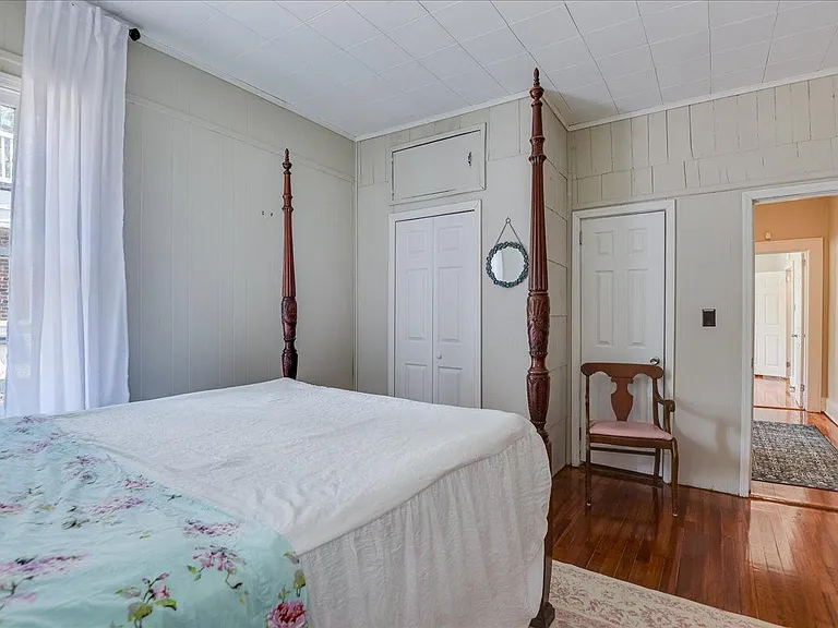 2350 Wrightsboro Rd — Photo 9