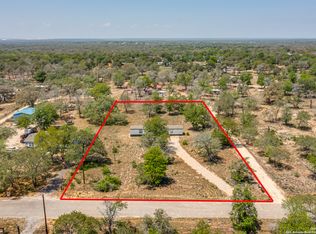78 Spanish Oak Rd, Somerset, TX 78069