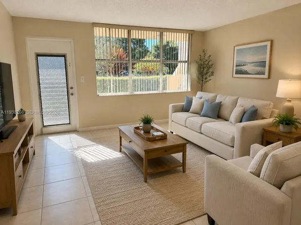 8851 Sunrise Lakes Blvd APT 112, Sunrise, FL 33322