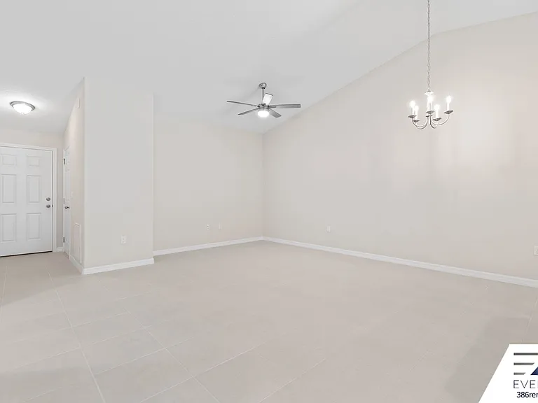 24 Untermeyer Pl #B — Photo 4