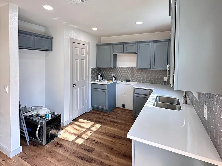 109 High Point Blvd — Photo 8
