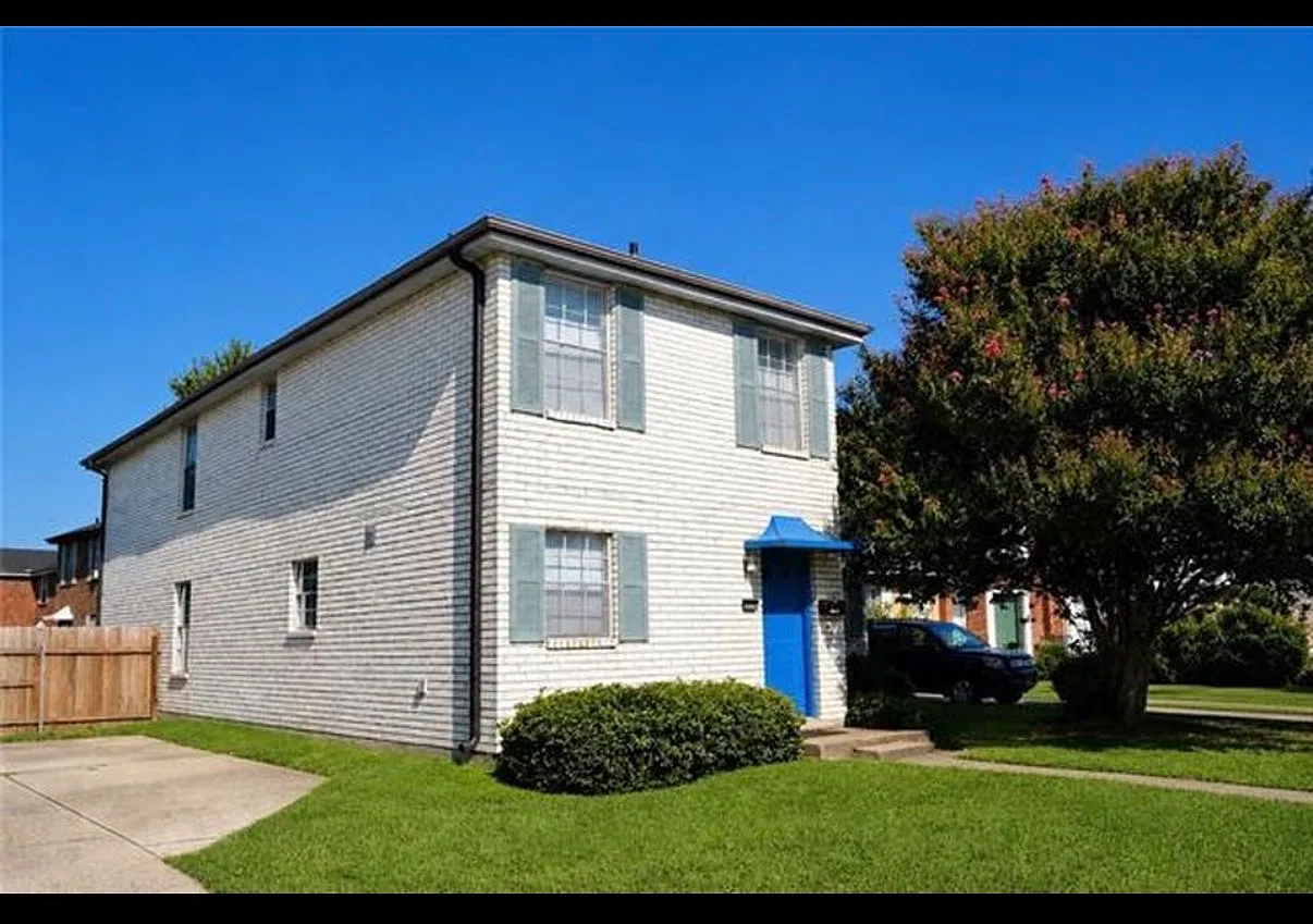 3 bed, 2.5 bath, 1750 sqft, $1,800 — Photo 3