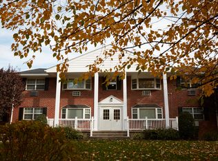20 Kensington Cir APT H, Garnerville, NY 10923