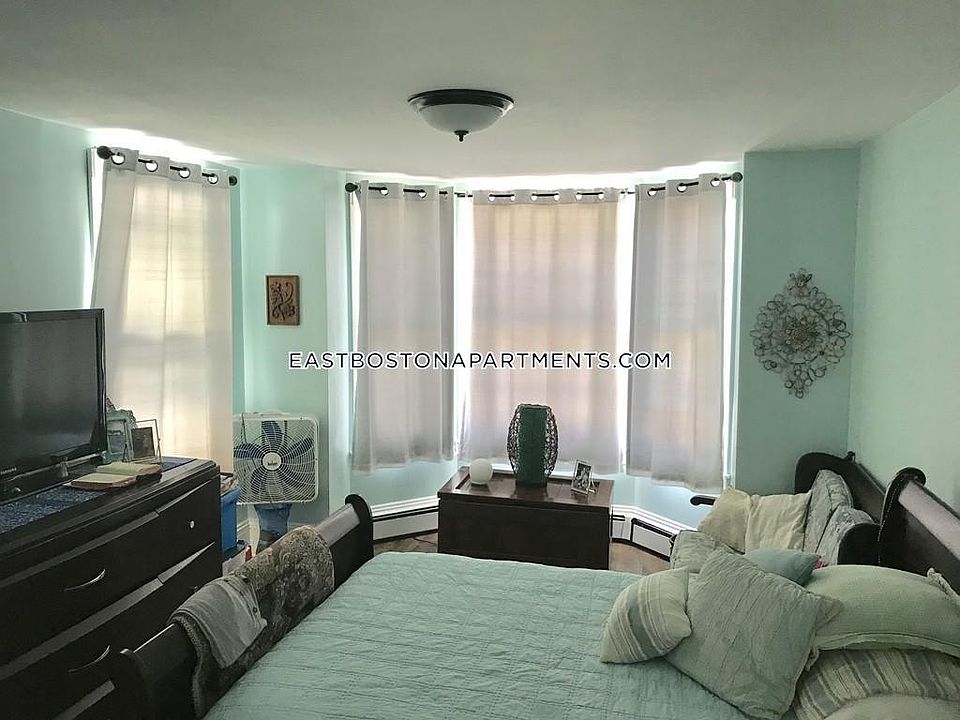 2nd image of 275 Lexington St #3WB
