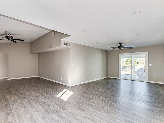 5th image of 10510 W Heatherbrae Dr