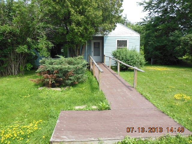 1st image of 3218 Century Ave