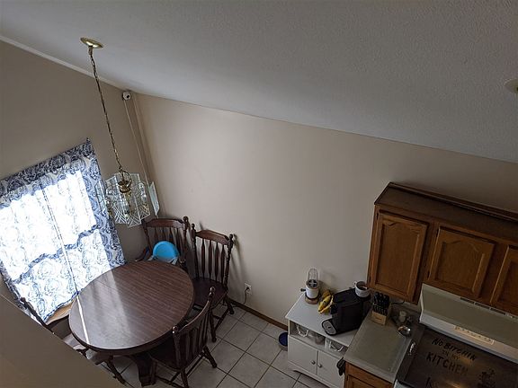 5th image of 4570 N Woodbridge Ave