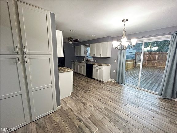 4th image of 3360 Estates Cir
