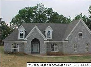 1123 Dogwood Hollow Dr, Nesbit, MS 38651