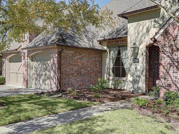 2nd image of 402 Breemen Cir