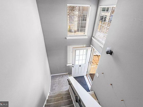 4th image of 34 Brookside Ct #34
