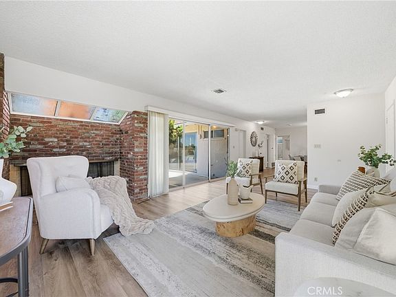 5th image of 1087 Ridgecrest St