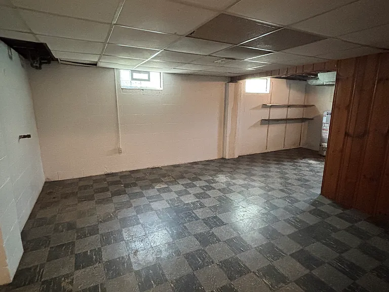 907 E Forest Ave — Photo 12