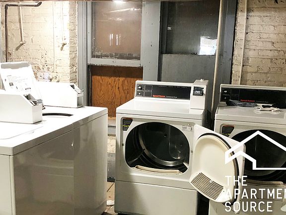 5th image of 1603 W Berteau Ave #3