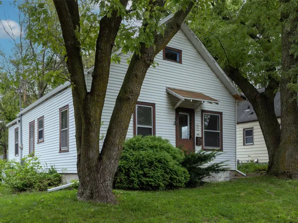3005 Cornell St, Des Moines, IA 50313