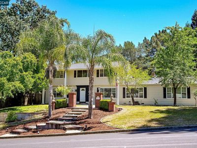 35 Alta Sierra Pl, Alamo, CA, 94507