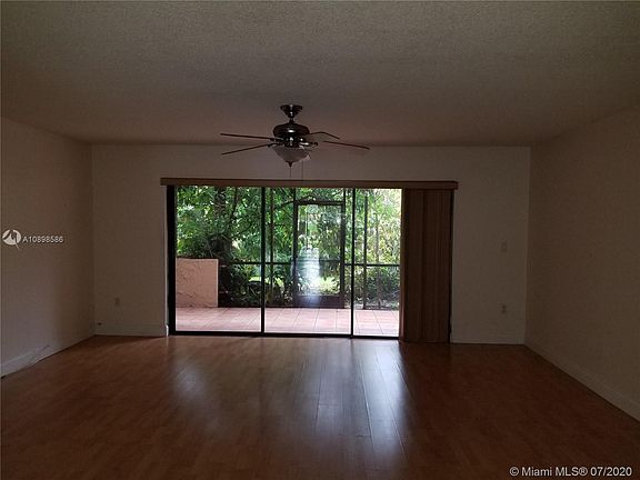 3rd image of 4008 Estepona Ave #4-3