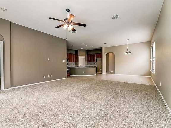 3rd image of 496 Maverick Dr