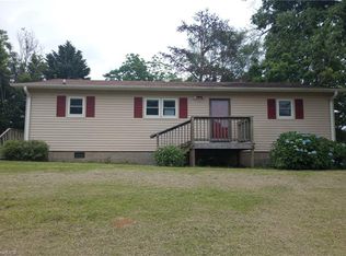 3820 Fuller Mill Rd N, Thomasville, NC 27360