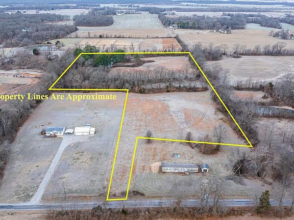 5th image of 0 W Center Rd