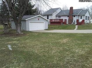 3105 Farmdale Rd, Akron, OH 44312