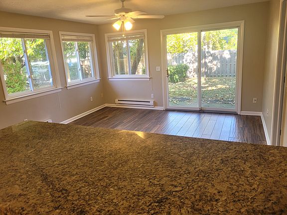 3rd image of 7503 Primrose Dr
