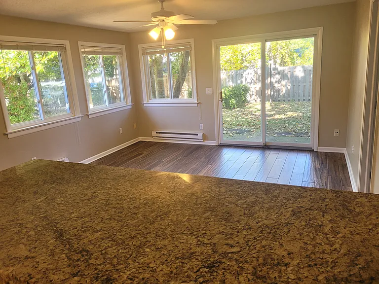 7503 Primrose Dr — Photo 3