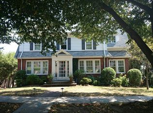 29 Shaw Rd, Brookline, MA 02467