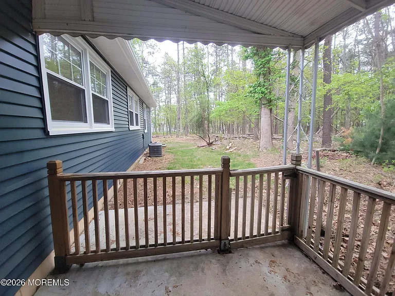 16 Chelsea Dr — Photo 11