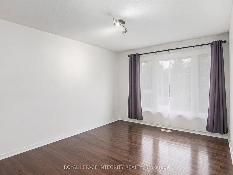 118 Monterey Dr — Photo 2