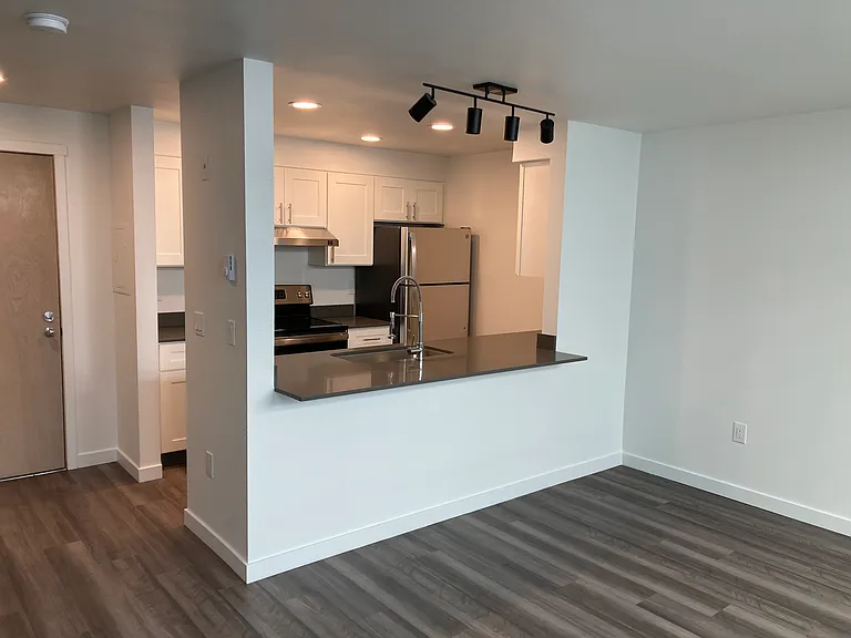Interlake Place — Photo 20